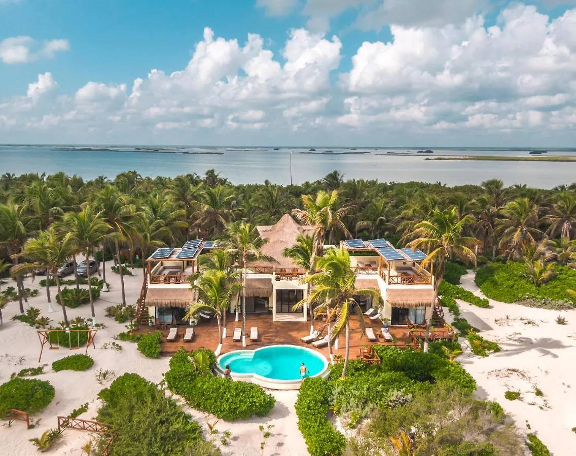 Beachfront Villa Playaaekun Tulum